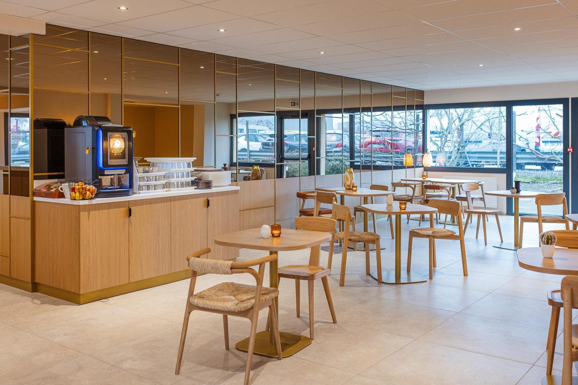 B Hotel Troyes Aeroport La Chapelle-Saint-Luc Exteriör bild